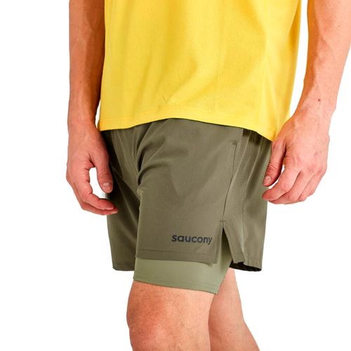 Short Saucony Outpace 7' 2 in 1 Hombre
