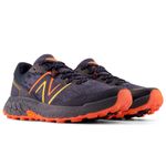 Zapatillas-New-Balance-Fresh-Foam-Hierro-V7-Trail-Running-Hombre-Gris-Naranja-MTHIERP7-2