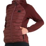 Campera--8000-Beraza-Trekking-Hiking-Mujer-Uva-Pasa-BERAZA-417-3