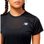 Remera-Manga-Corta-New-Balance-Accelerate-Running-Training-Mujer-Black-WT23222-BK-3