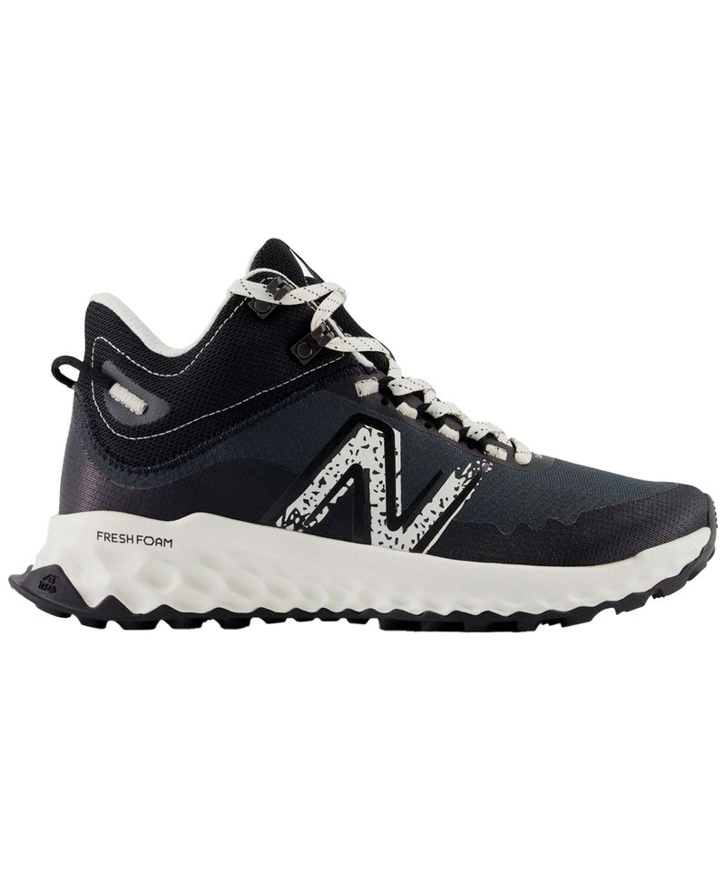 Zapatillas-New-Balance-Fresh-Foam-Garoe-Midccut-Hiking-Mujer-Blacktop-WTGAMCLB