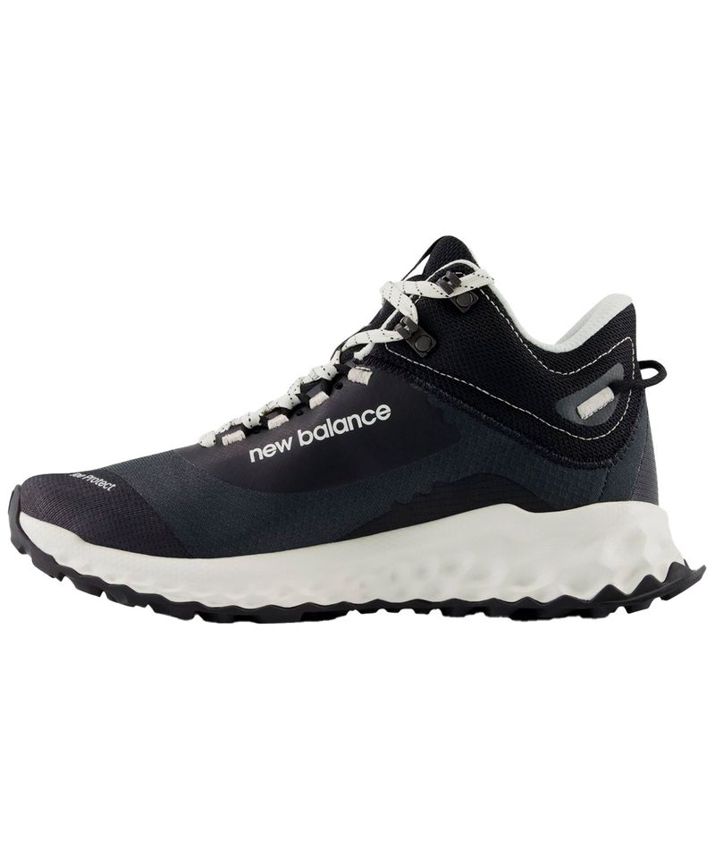 Zapatillas-New-Balance-Fresh-Foam-Garoe-Midccut-Hiking-Mujer-Blacktop-WTGAMCLB-1