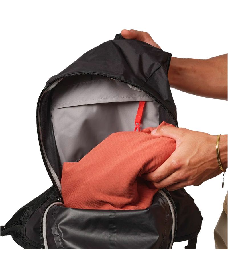 Mochila-Salomon-Cross-12L-Trail-Running-Ciclismo-Unisex-Black-C21857-5.jpg