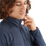 Campera-Salomon-Essential-Lightwarm-Segunda-Capa-Hombre-Blue-Nights-C24443-3
