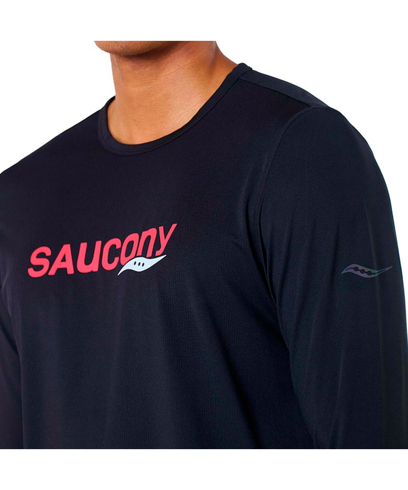 Remera-Manga-Larga-Saucony-Stopwatch-Graphic-Running-Hombre-Black-37121379-105-2